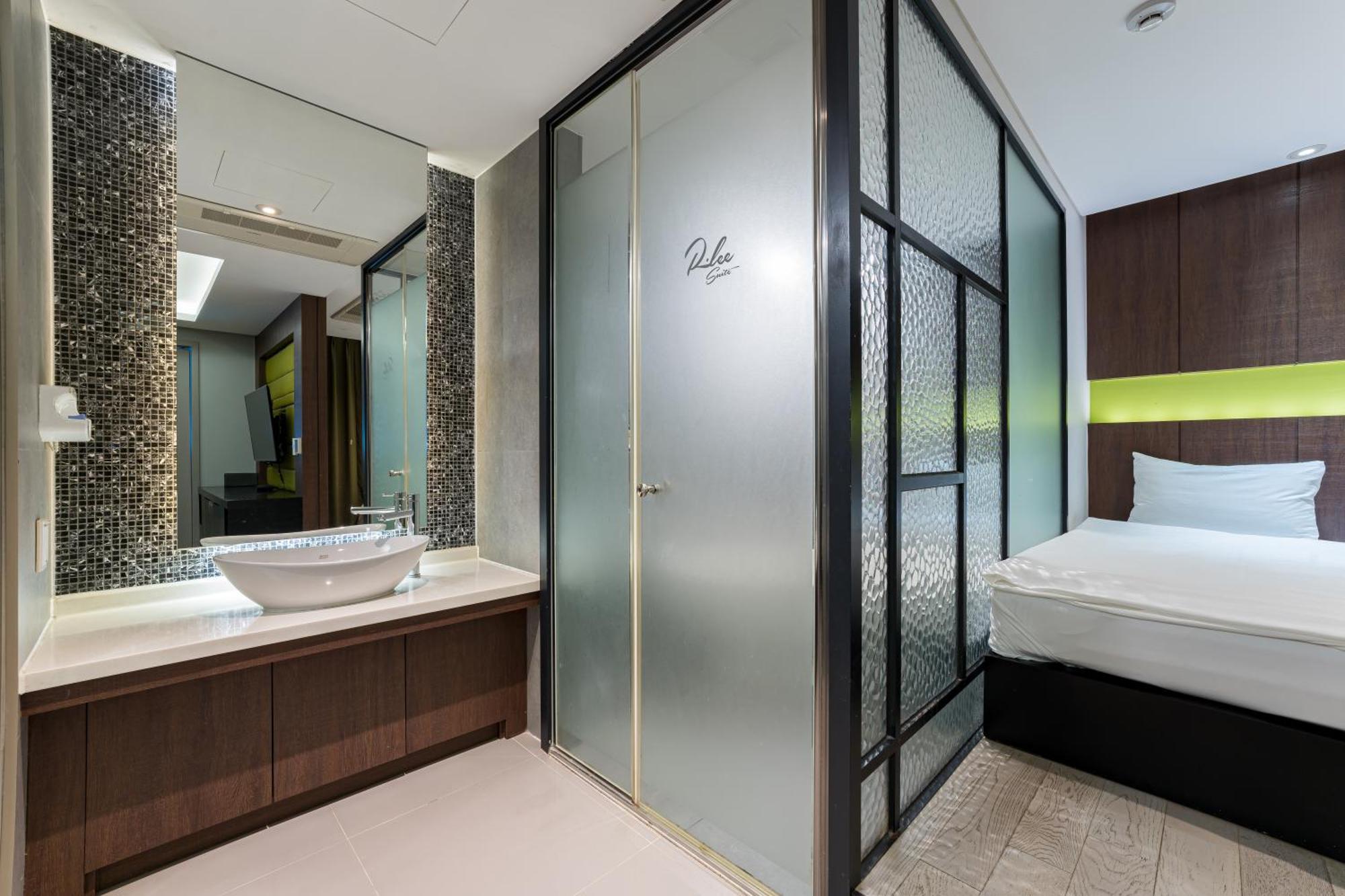 Browndot Songdo Hotel