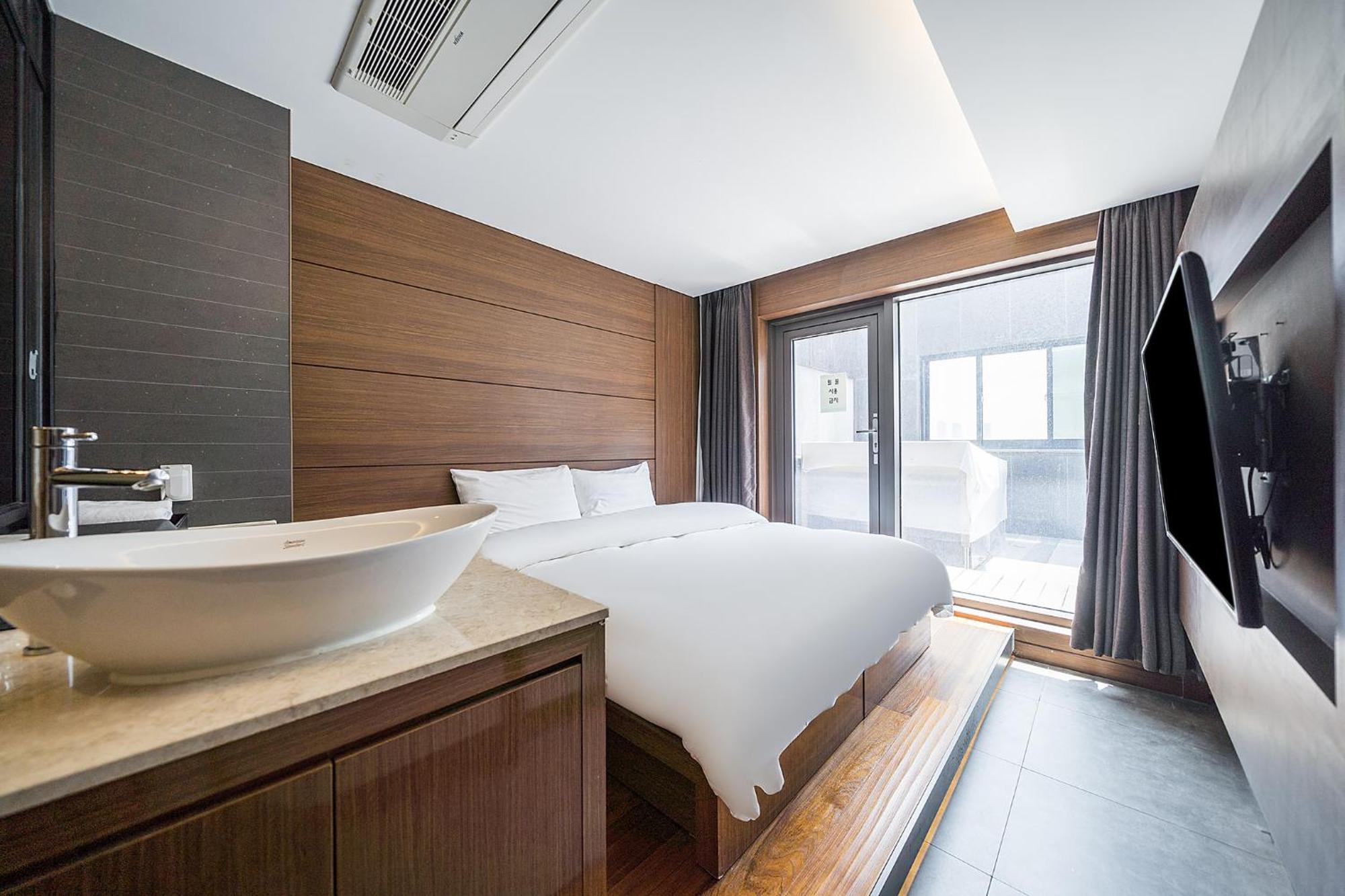 Browndot Songdo 4*